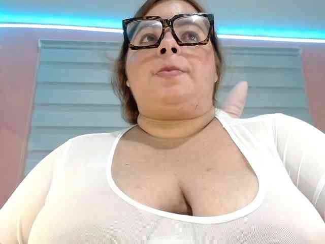 lexxy-bbw webcam