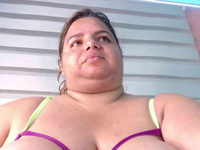 lexxy-bbw webcam