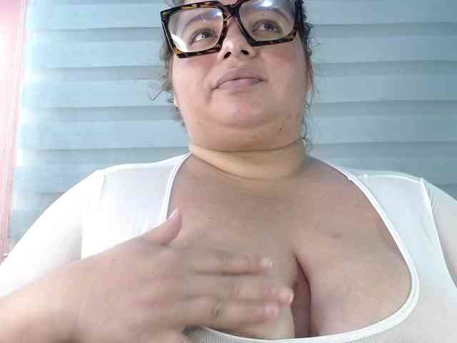 lexxy-bbw webcam