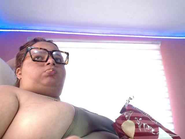lexxy-bbw webcam