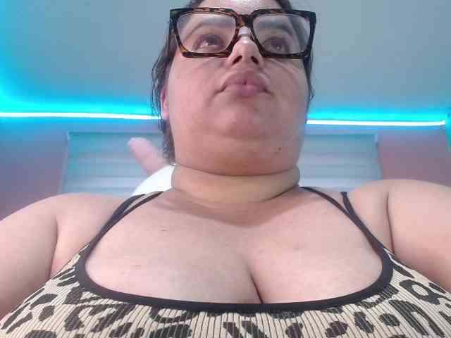lexxy-bbw webcam