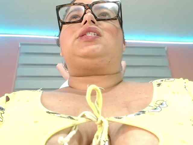 lexxy-bbw Live Webcam on BongaCams