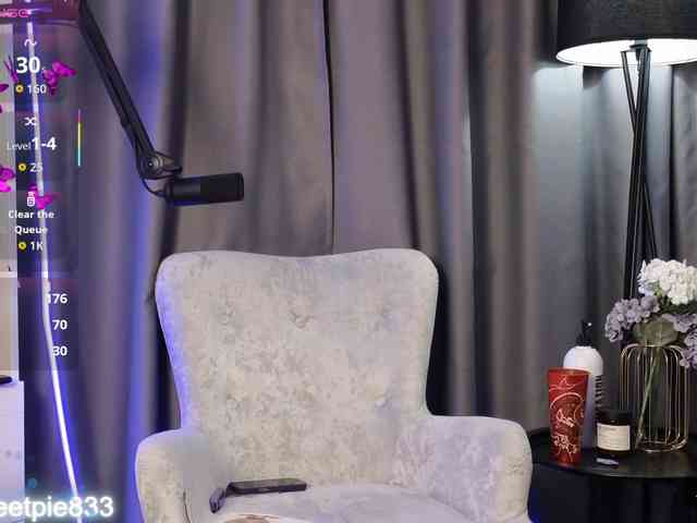 SweetPie Sex Cam Show
