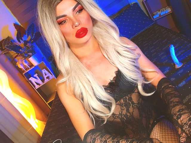 misslovelyshyna live webcam show