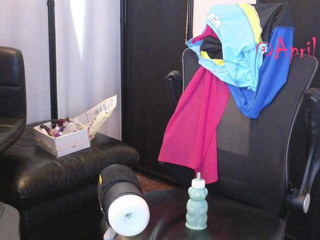 April-Strife live cam