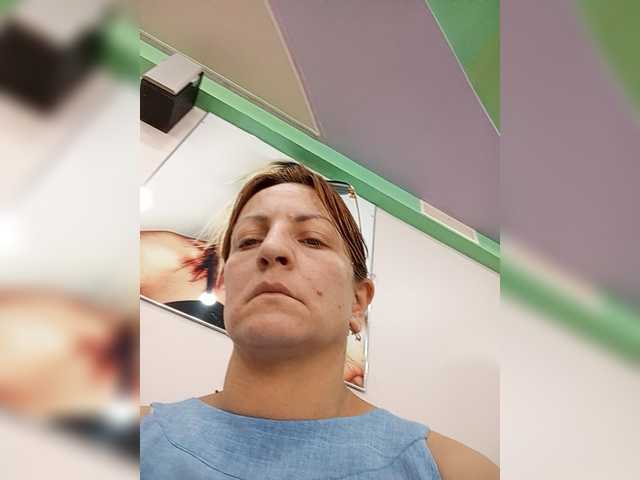 sweetcandy1 live cam on BongaCams
