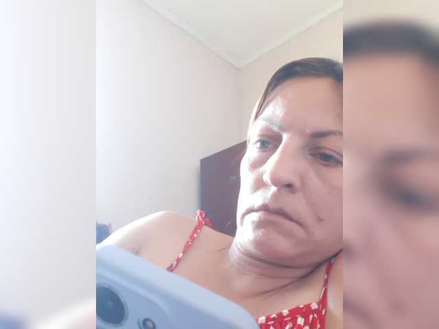 sweetcandy1 live cam on BongaCams