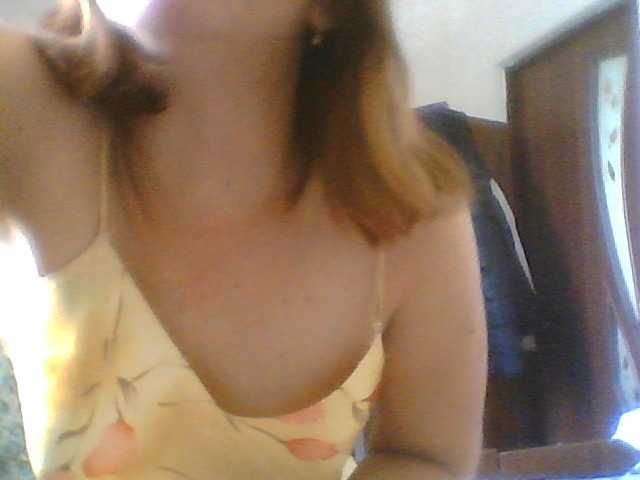 sweetcandy1 live cam on BongaCams