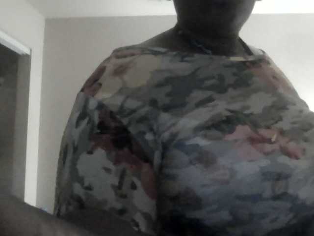 Quaylababe1 live cam preview