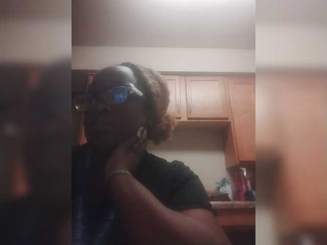 Quaylababe1 live cam on BongaCams