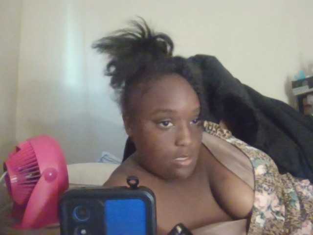 Quaylababe1 live webcam show