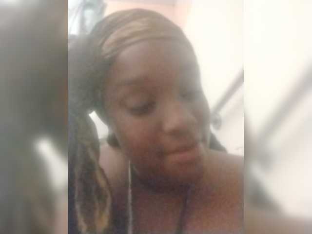 Quaylababe1 live cam on BongaCams