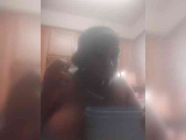 Quaylababe1 webcam