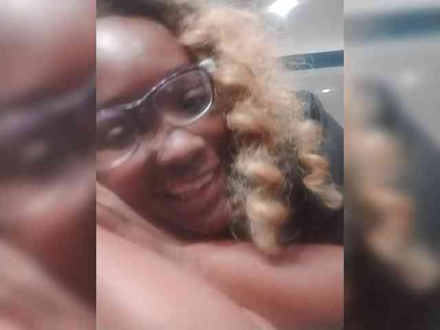 Quaylababe1 webcam