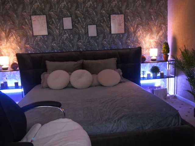 KiraCandyS live cam on BongaCams