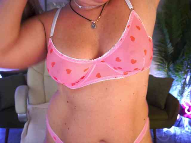 KiraCandyS webcam