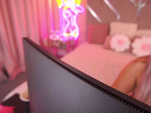 KiraCandyS webcam