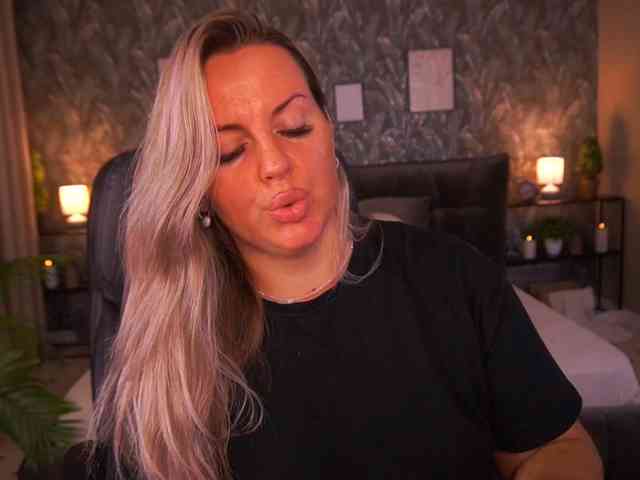 webcam voyeur KiraCandyS