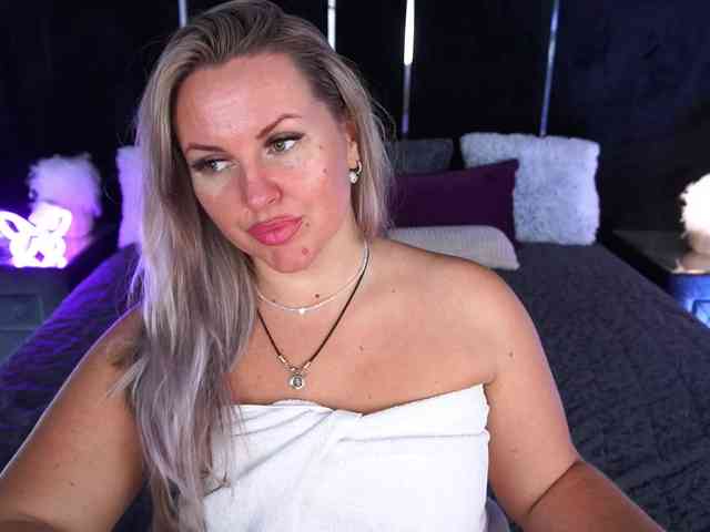KiraCandyS webcam
