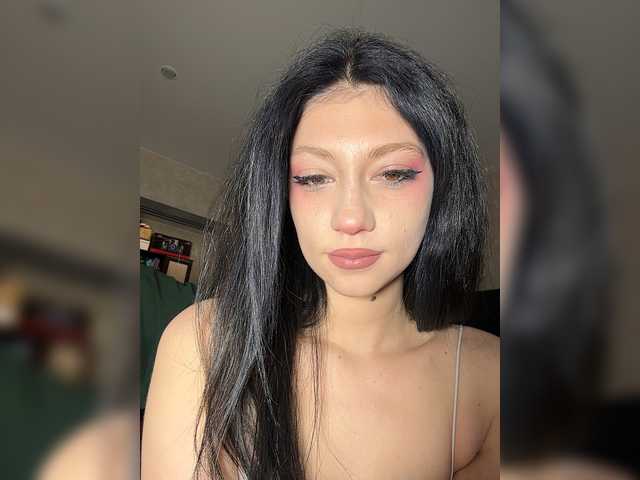 LuckyStar's BongaCams profile