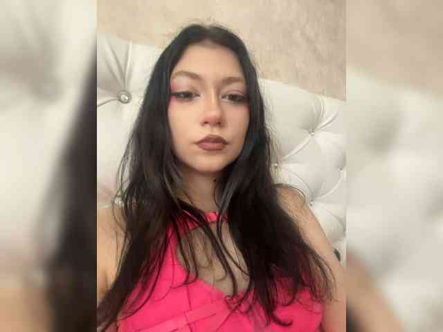 Model ini sedang live sekarang. LuckyStar