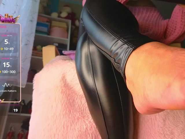 Mistress-Gwen