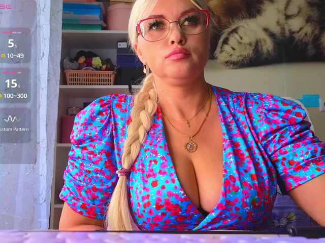 Mistress-Gwen