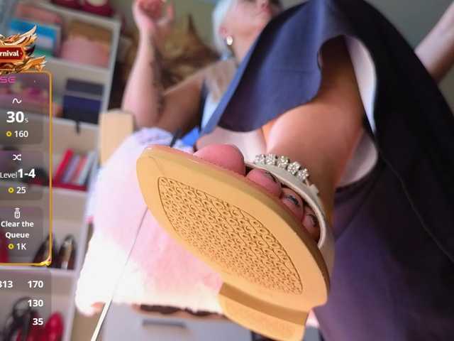 Mistress-Gwen live cam