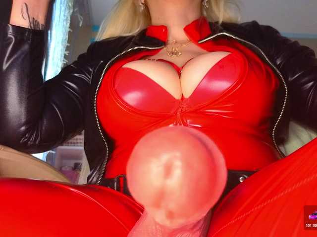 Mistress-Gwen