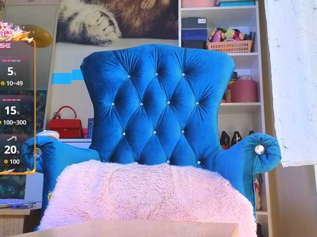 Mistress-Gwen live cam on BongaCams