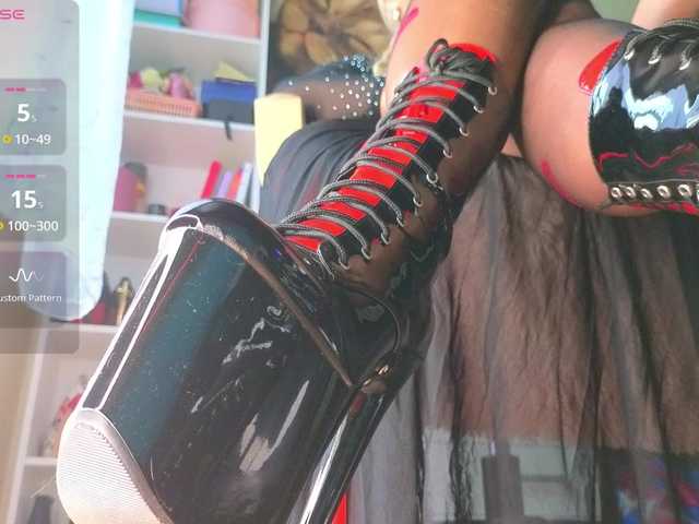 Mistress-Gwen