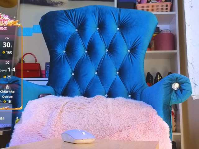 Mistress-Gwen live cam on BongaCams