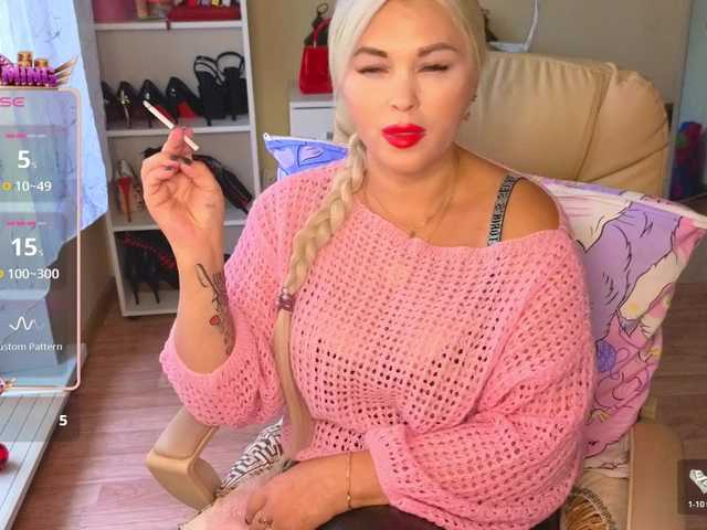 Mistress-Gwen