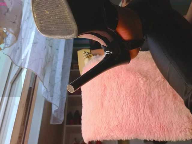 Mistress-Gwen live cam on BongaCams