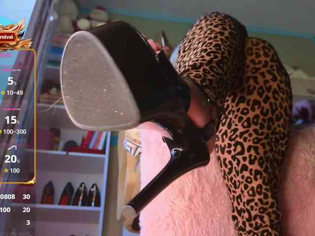 Mistress-Gwen webcam