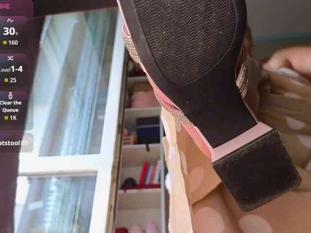 Mistress-Gwen webcam