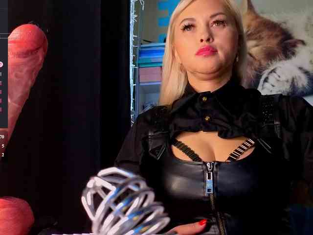 Mistress-Gwen webcam