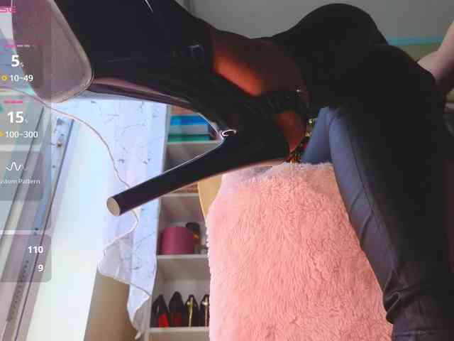 Mistress-Gwen webcam
