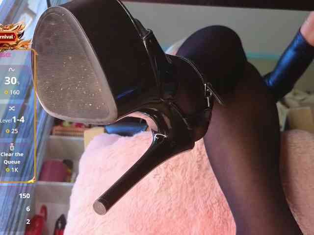 Mistress-Gwen webcam