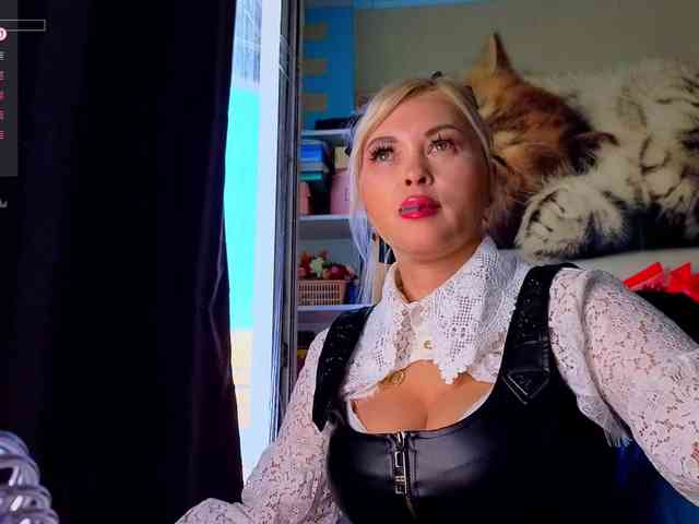 Mistress-Gwen webcam