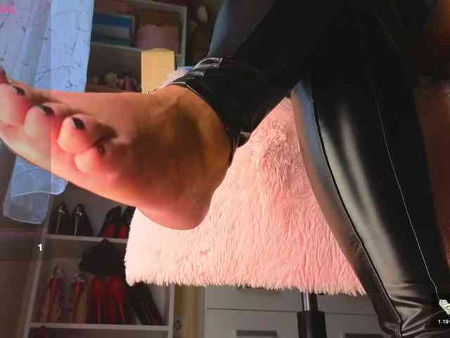 Mistress-Gwen webcam