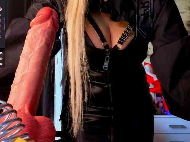 Mistress-Gwen webcam