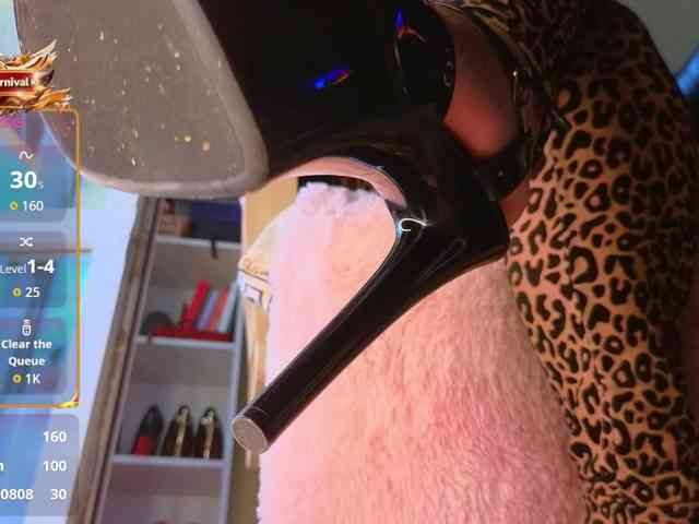 Mistress-Gwen webcam