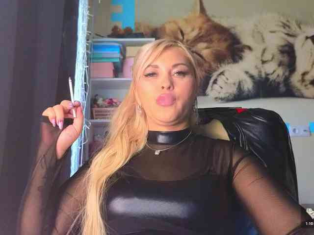 Mistress-Gwen webcam