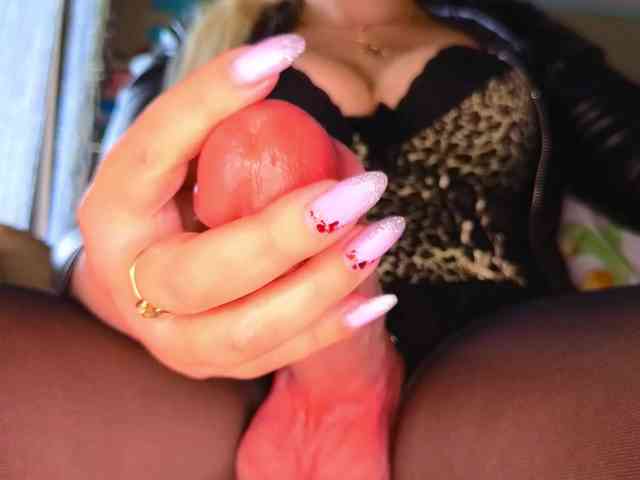 Mistress-Gwen webcam
