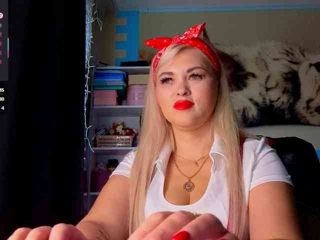 Mistress-Gwen webcam