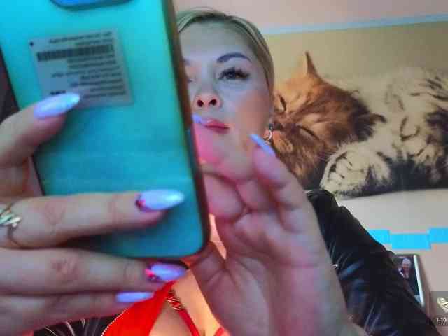 Mistress-Gwen webcam