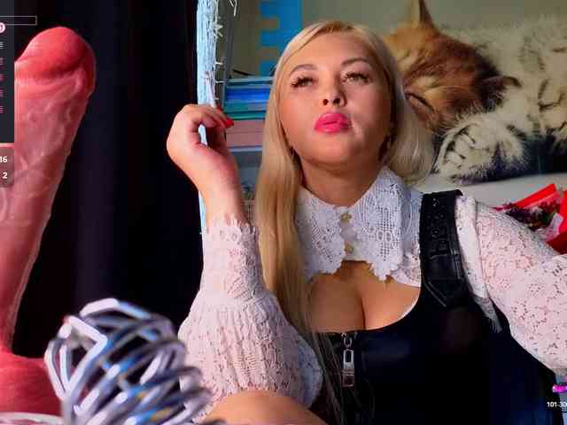 Mistress-Gwen webcam