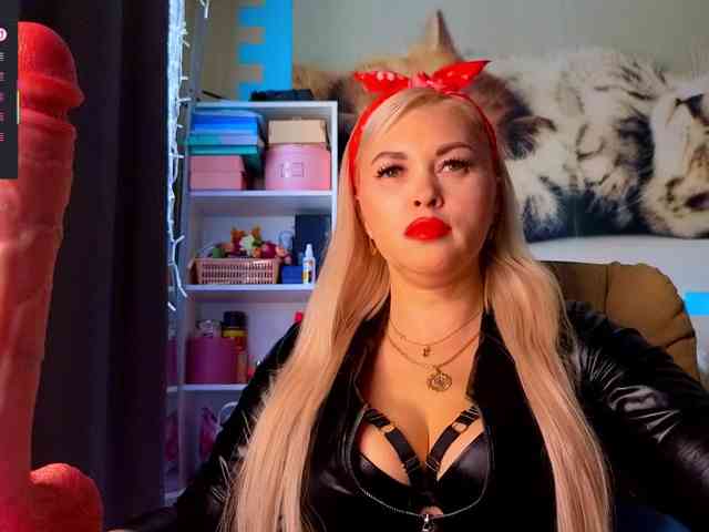 Mistress-Gwen webcam