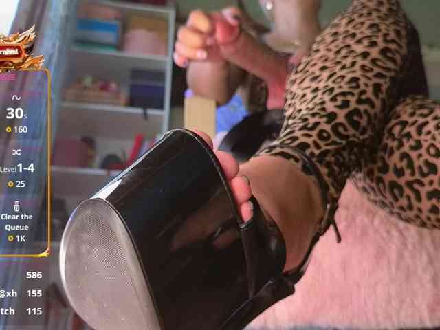 Mistress-Gwen webcam